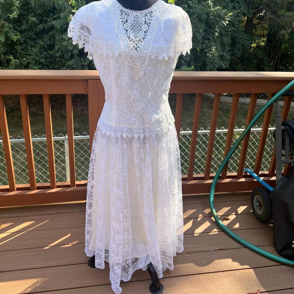Vintage 80's/90's Scott McClintock Long White Lace Dress Size 12